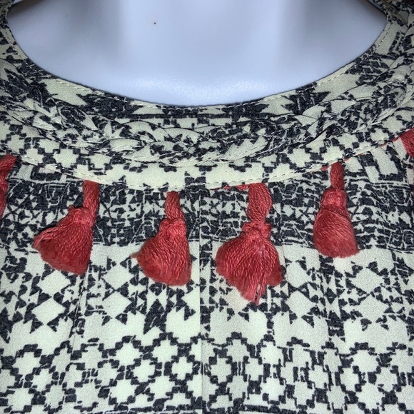 NWT THML Aztec Looking Halter Top w/ Braid around Neck & Tassel Detail (Small) - Picture 6 of 14